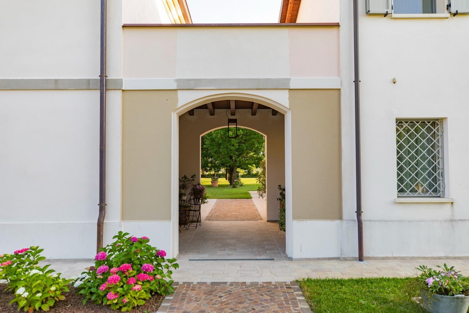 Saranto, Maison Du Charme - La Tua Oasi Nel Verde Dell'Emilia Carpi Exterior foto